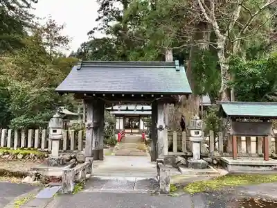 鶴ケ岡諏訪神社の山門・神門