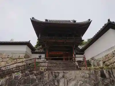 高徳寺の山門・神門