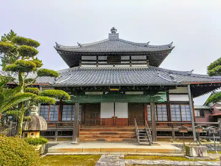 円成寺の本殿・本堂