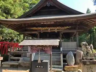 雨祈神社の本殿