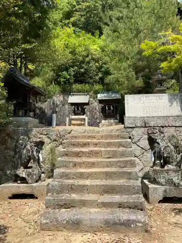 鴨神社の末社