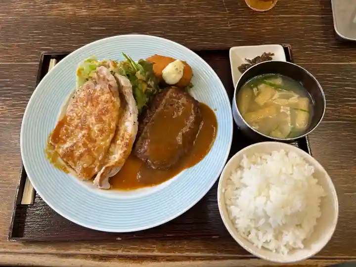 田口招魂社の{uncategorized: "未分類", other: "その他", undefined: "問題あり", building: "その他建物", grave: "お墓", sacred_gate: "鳥居", guardian: "狛犬", statue: "像", buddha: "仏像", history: "歴史", nature: "自然", garden: "庭園", animal: "動物", pagoda: "塔", temizu: "手水舎", mountain_gate: "山門・神門", sanctuary: "本殿・本堂", subordinate: "末社・摂社", art: "芸術", scenery: "景色", jizo: "地蔵", ema: "絵馬", goshuin: "御朱印", omikuji: "おみくじ", items: "授与品その他", amulet: "お守り", goshuincho: "御朱印帳", eats: "食事", festival: "お祭り", votive_dance: "神楽", shichigosan: "七五三参", wedding: "結婚式", experience: "体験その他", initially: "初詣", around: "周辺", anti_infection: "感染症対策"}