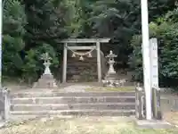神明社の鳥居