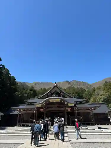 彌彦神社の{uncategorized: "未分類", other: "その他", undefined: "問題あり", building: "その他建物", grave: "お墓", sacred_gate: "鳥居", guardian: "狛犬", statue: "像", buddha: "仏像", history: "歴史", nature: "自然", garden: "庭園", animal: "動物", pagoda: "塔", temizu: "手水舎", mountain_gate: "山門・神門", sanctuary: "本殿・本堂", subordinate: "末社・摂社", art: "芸術", scenery: "景色", jizo: "地蔵", ema: "絵馬", goshuin: "御朱印", omikuji: "おみくじ", items: "授与品その他", amulet: "お守り", goshuincho: "御朱印帳", eats: "食事", festival: "お祭り", votive_dance: "神楽", shichigosan: "七五三参", wedding: "結婚式", experience: "体験その他", initially: "初詣", around: "周辺", anti_infection: "感染症対策"}