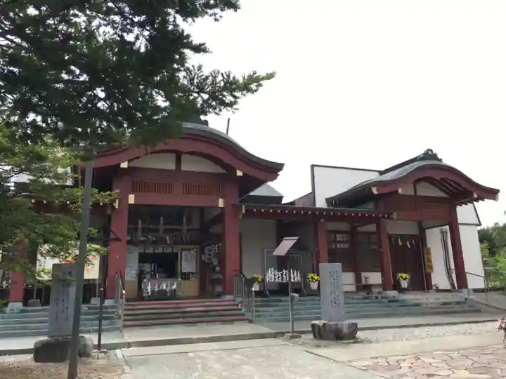 札幌八幡宮の本殿・本堂
