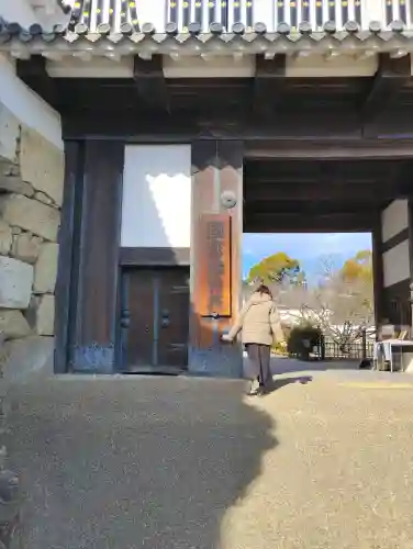 兵庫縣姫路護國神社の{uncategorized: "未分類", other: "その他", undefined: "問題あり", building: "その他建物", grave: "お墓", sacred_gate: "鳥居", guardian: "狛犬", statue: "像", buddha: "仏像", history: "歴史", nature: "自然", garden: "庭園", animal: "動物", pagoda: "塔", temizu: "手水舎", mountain_gate: "山門・神門", sanctuary: "本殿・本堂", subordinate: "末社・摂社", art: "芸術", scenery: "景色", jizo: "地蔵", ema: "絵馬", goshuin: "御朱印", omikuji: "おみくじ", items: "授与品その他", amulet: "お守り", goshuincho: "御朱印帳", eats: "食事", festival: "お祭り", votive_dance: "神楽", shichigosan: "七五三参", wedding: "結婚式", experience: "体験その他", initially: "初詣", around: "周辺", anti_infection: "感染症対策"}