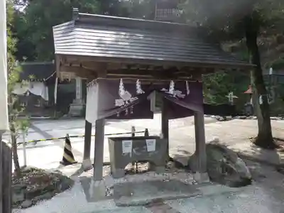諏訪神社の手水舎