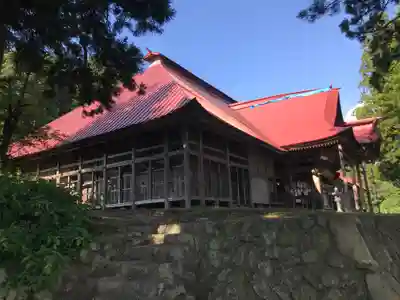 出羽月山湯殿山摂社岩根沢三神社（三山神社）の本殿・本堂