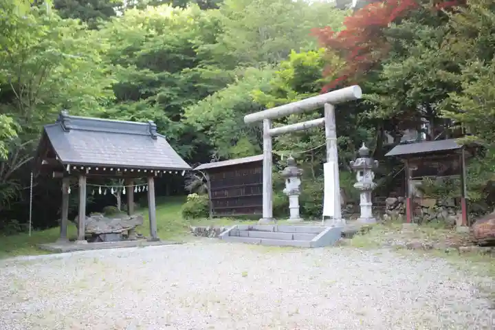 白鬚神社の手水舎