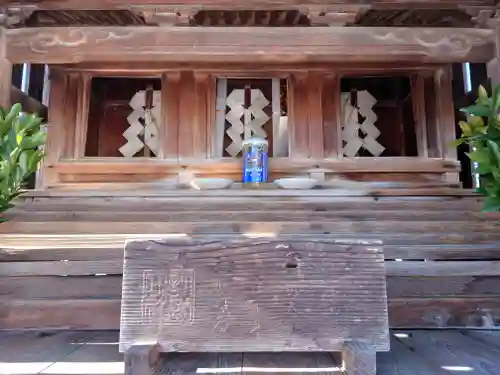 諏訪社の本殿・本堂