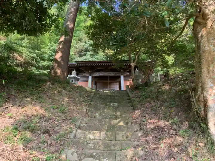 お堂(名称不明)の本殿・本堂