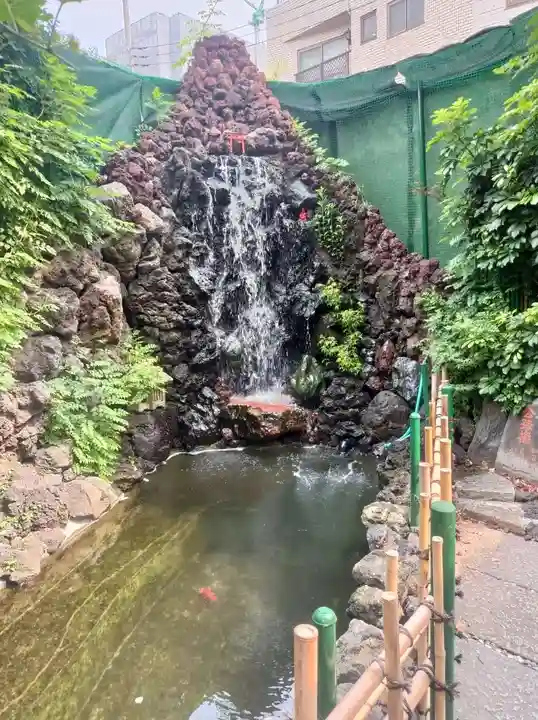 吉原弁財天本宮(吉原神社奥宮)(東京都)