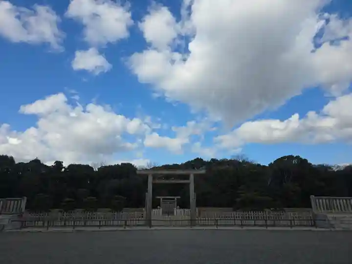 神武天皇陵(畝傍山東北陵)(奈良県)