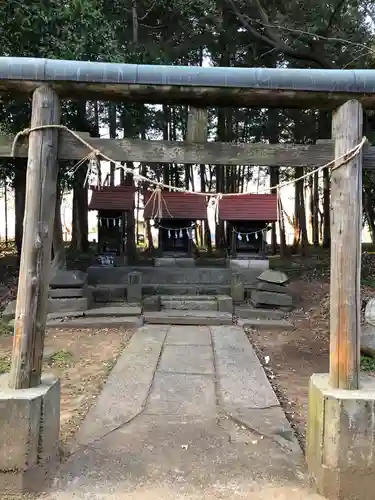 神明社の鳥居