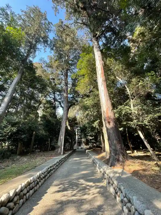 須加神社の{uncategorized: "未分類", other: "その他", undefined: "問題あり", building: "その他建物", grave: "お墓", sacred_gate: "鳥居", guardian: "狛犬", statue: "像", buddha: "仏像", history: "歴史", nature: "自然", garden: "庭園", animal: "動物", pagoda: "塔", temizu: "手水舎", mountain_gate: "山門・神門", sanctuary: "本殿・本堂", subordinate: "末社・摂社", art: "芸術", scenery: "景色", jizo: "地蔵", ema: "絵馬", goshuin: "御朱印", omikuji: "おみくじ", items: "授与品その他", amulet: "お守り", goshuincho: "御朱印帳", eats: "食事", festival: "お祭り", votive_dance: "神楽", shichigosan: "七五三参", wedding: "結婚式", experience: "体験その他", initially: "初詣", around: "周辺", anti_infection: "感染症対策"}