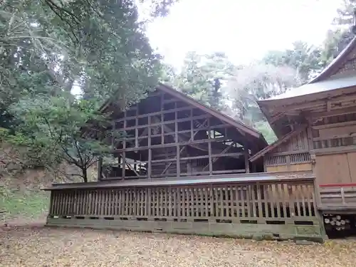 桙衝神社の本殿