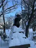 彌彦神社 (伊夜日子神社)の狛犬