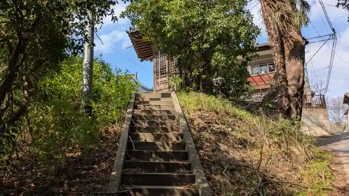 不動尊・子育地蔵尊の庭園