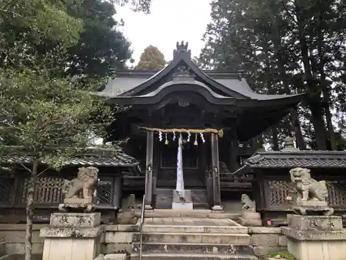 比都佐神社の本殿