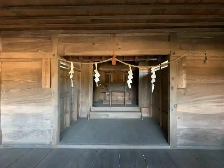 日吉神社の本殿・本堂