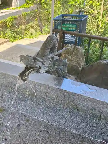 黒龍神社の手水舎