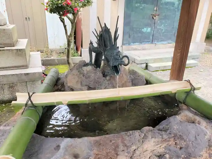 厄除の宮 駒林神社の手水舎