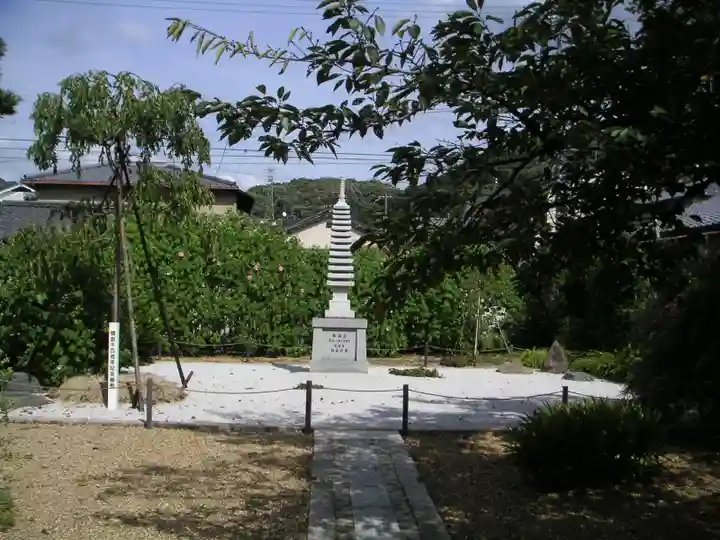 橋寺 放生院の塔