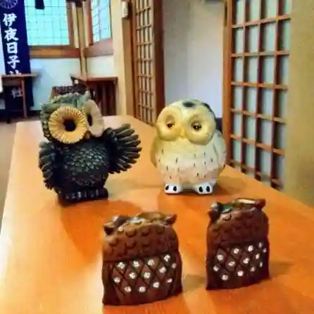 彌彦神社 (伊夜日子神社)の像