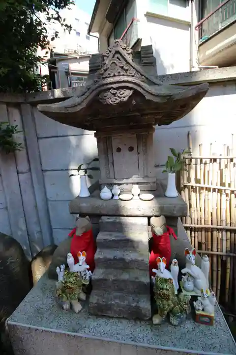 高円寺氷川神社の末社・摂社