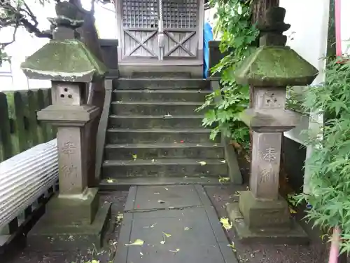 穐葉神社の塔