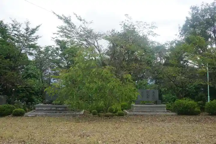 足羽山招魂社の庭園