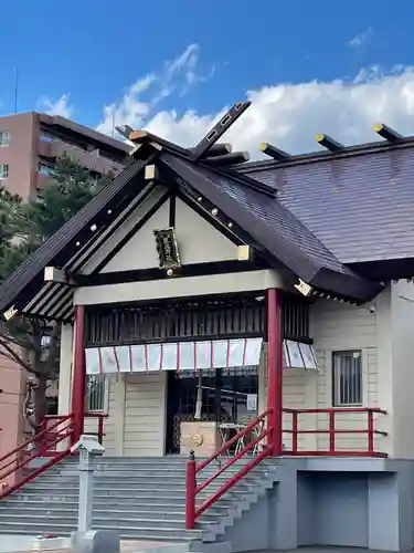 新川皇大神社の本殿