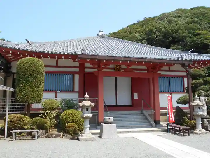 光照寺の本殿・本堂