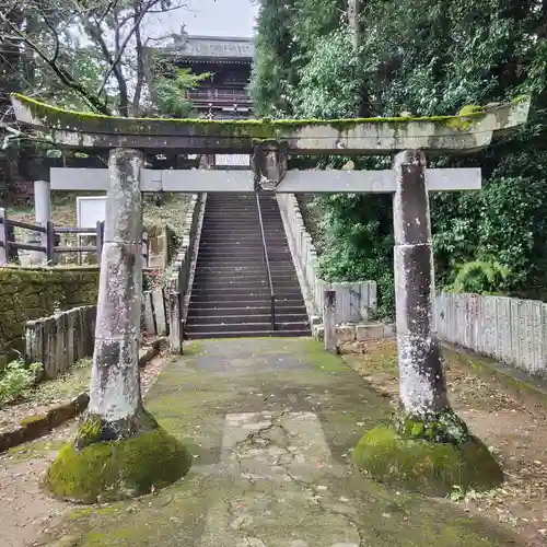 八幡神社の鳥居