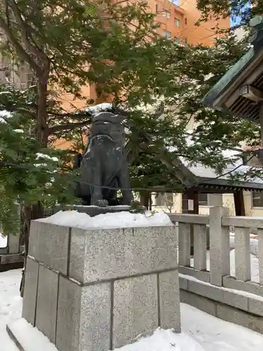 三吉神社の狛犬