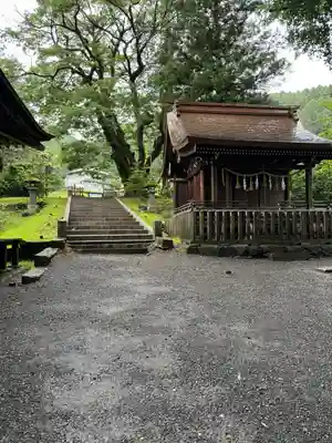 諏訪大社上社前宮の末社・摂社