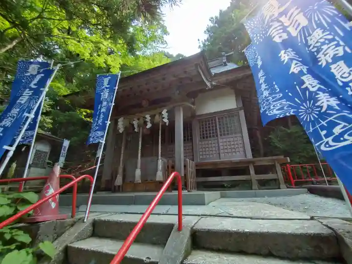 萬蔵稲荷神社の本殿・本堂