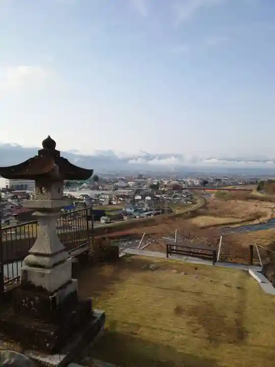 差出磯大嶽山神社 仕事と健康と厄よけの神さま(山梨県)