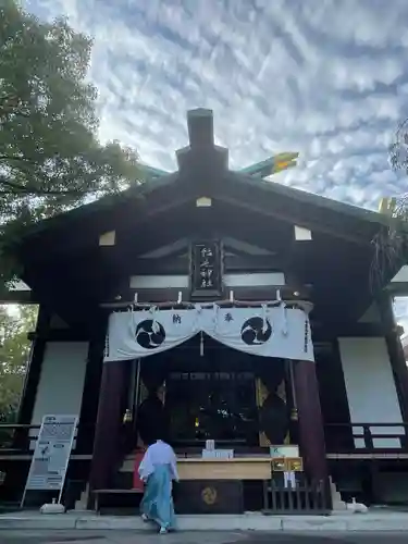 稲毛神社の本殿・本堂