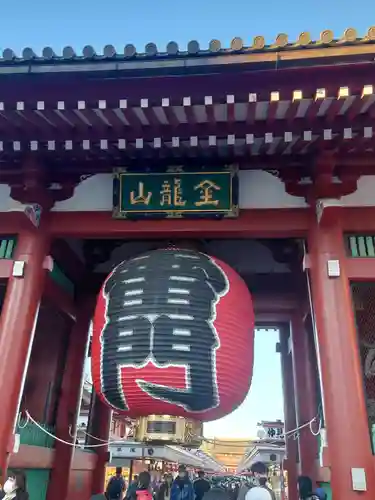 浅草寺の山門