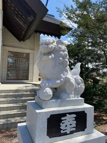 南豪神社の狛犬