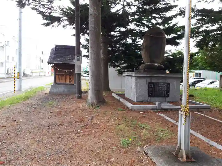 平岸神社の末社・摂社
