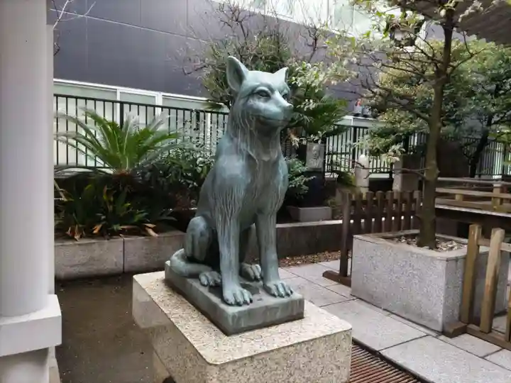 宮益御嶽神社の狛犬