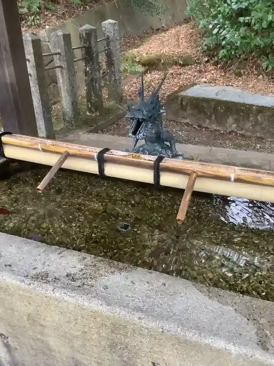 尾張冨士大宮浅間神社の手水舎