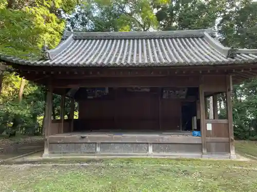 中臣印達神社の建物その他