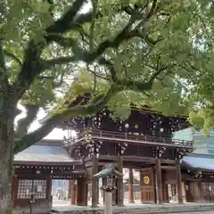 真清田神社の山門