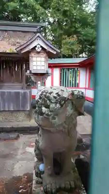 稗田野神社(薭田野神社)の狛犬