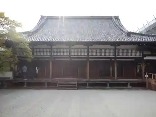 仁和寺の本殿