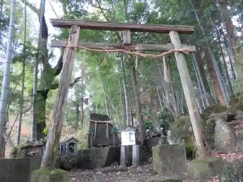 岩谷の滝大聖院の鳥居