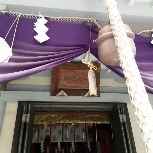 宮益御嶽神社の末社・摂社